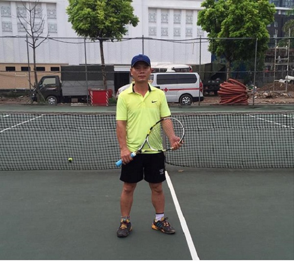 kỹ thuật cầm vợt trong tennis-TWO-HANDED  BACKHAND